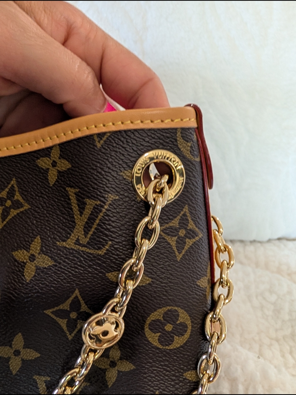 Louis Vuitton CarryAll BB - Picture 12 of 16